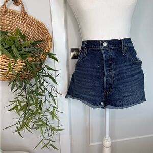 Levi’s High Rise Denim Cutoff Shorts Dark Wash Distressed Raw Hem